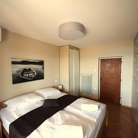 Kocevar Comfortable * Πορτορόζ